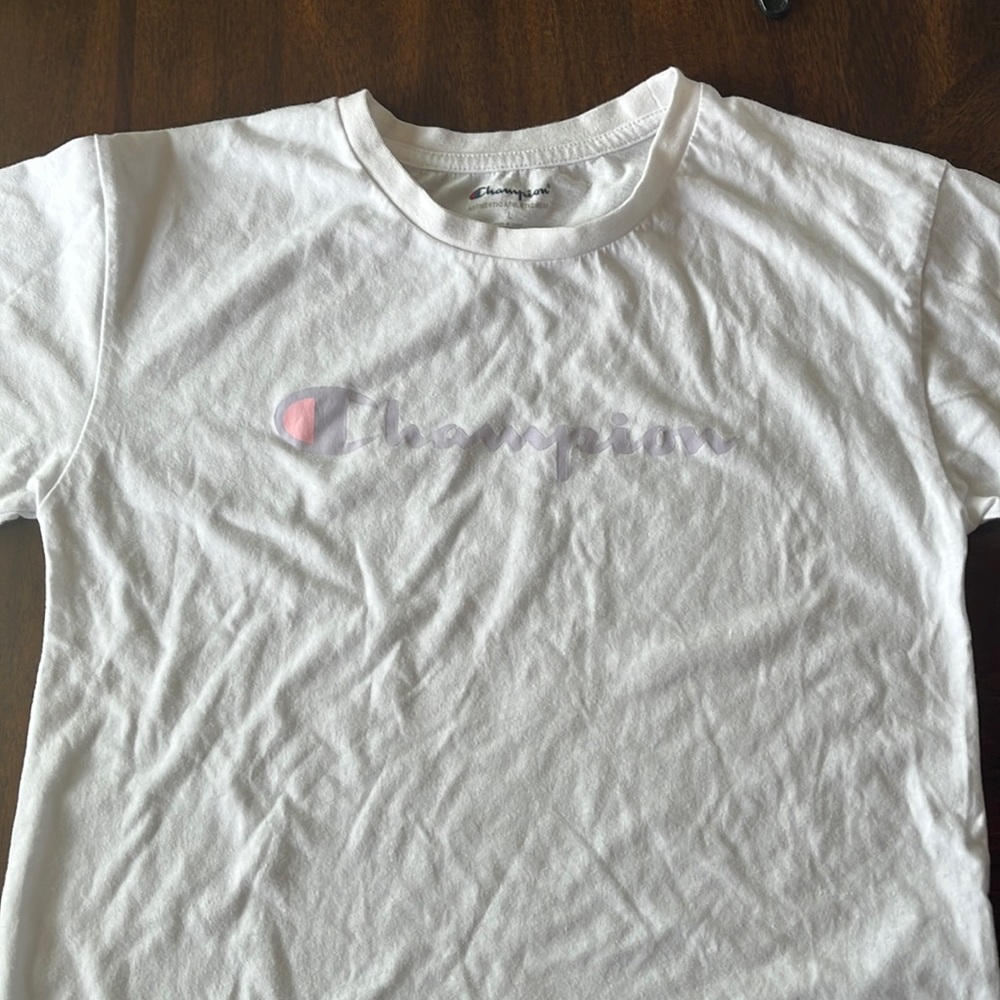 Champion t-shirt